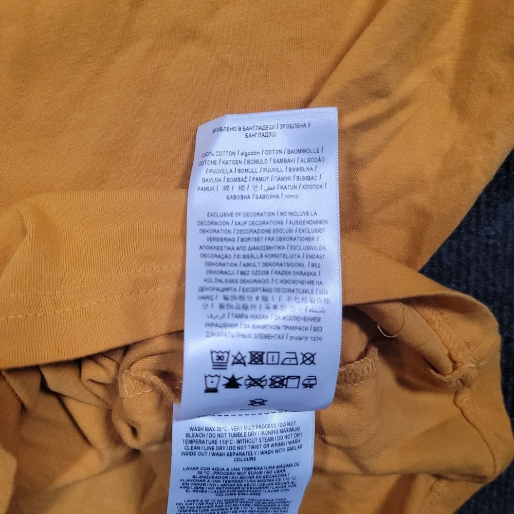 Guess Mens Yellow‎ Short Sleeve Crew Neck Pullover T-Shirt Size Large - Picture 7 of 11